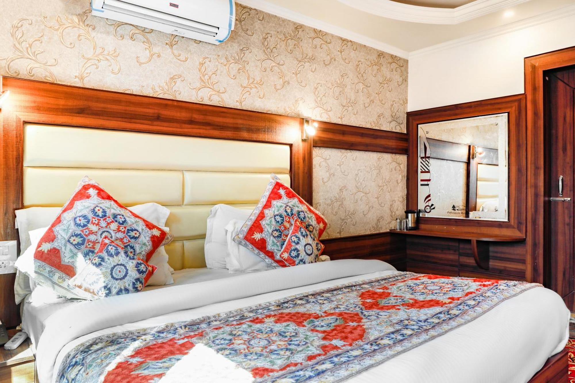 Pahalgam Retreat Hotel Exterior foto